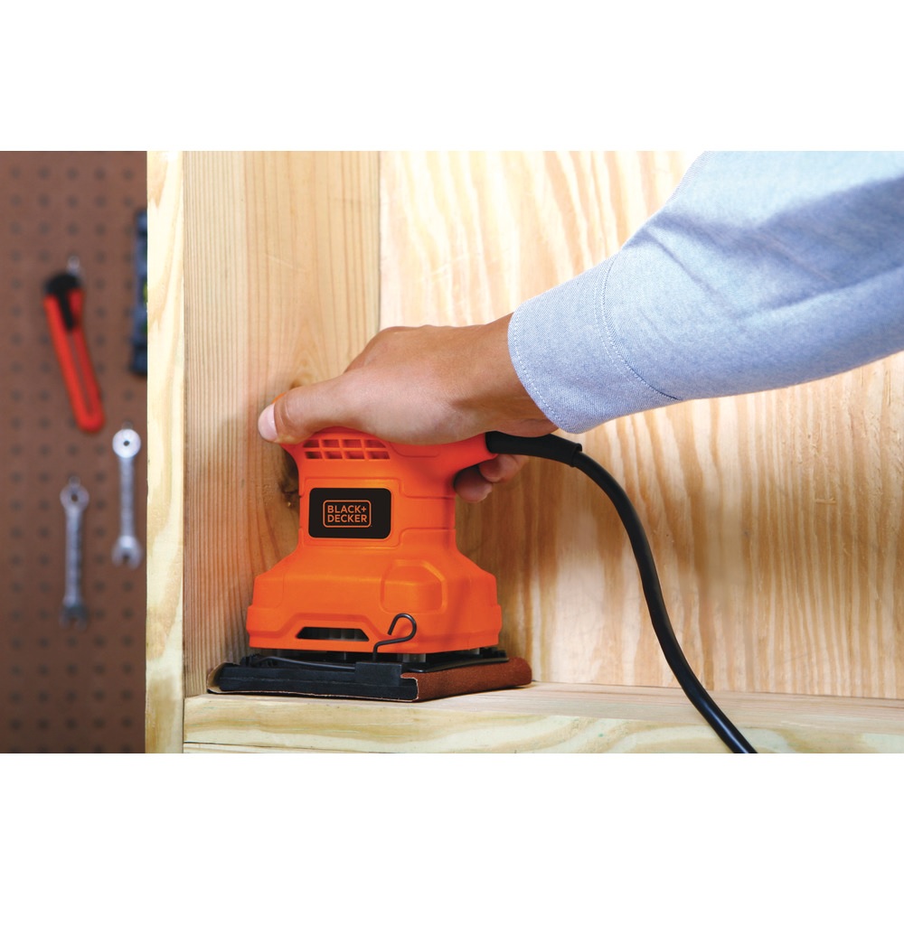 Lijadora Orbital Black y Decker Base 1/4 2000W